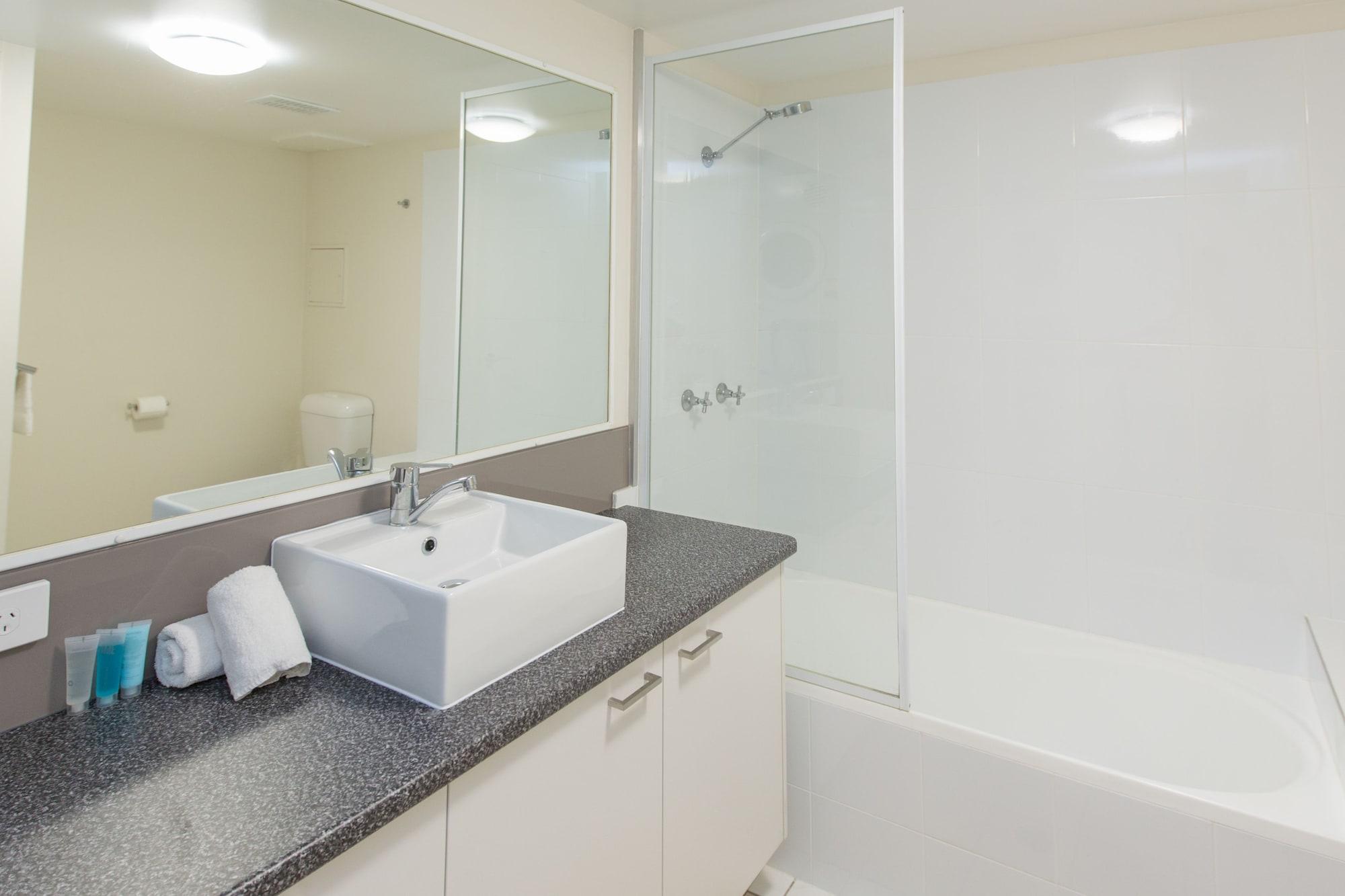 Miami Beachside Holiday Apartments Gold Coast Extérieur photo
